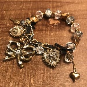 Betsey Johnson bow stretch bracelet